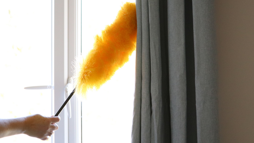 What is a Microfiber Duster & What are The Best Uses For a Microfiber Duster?